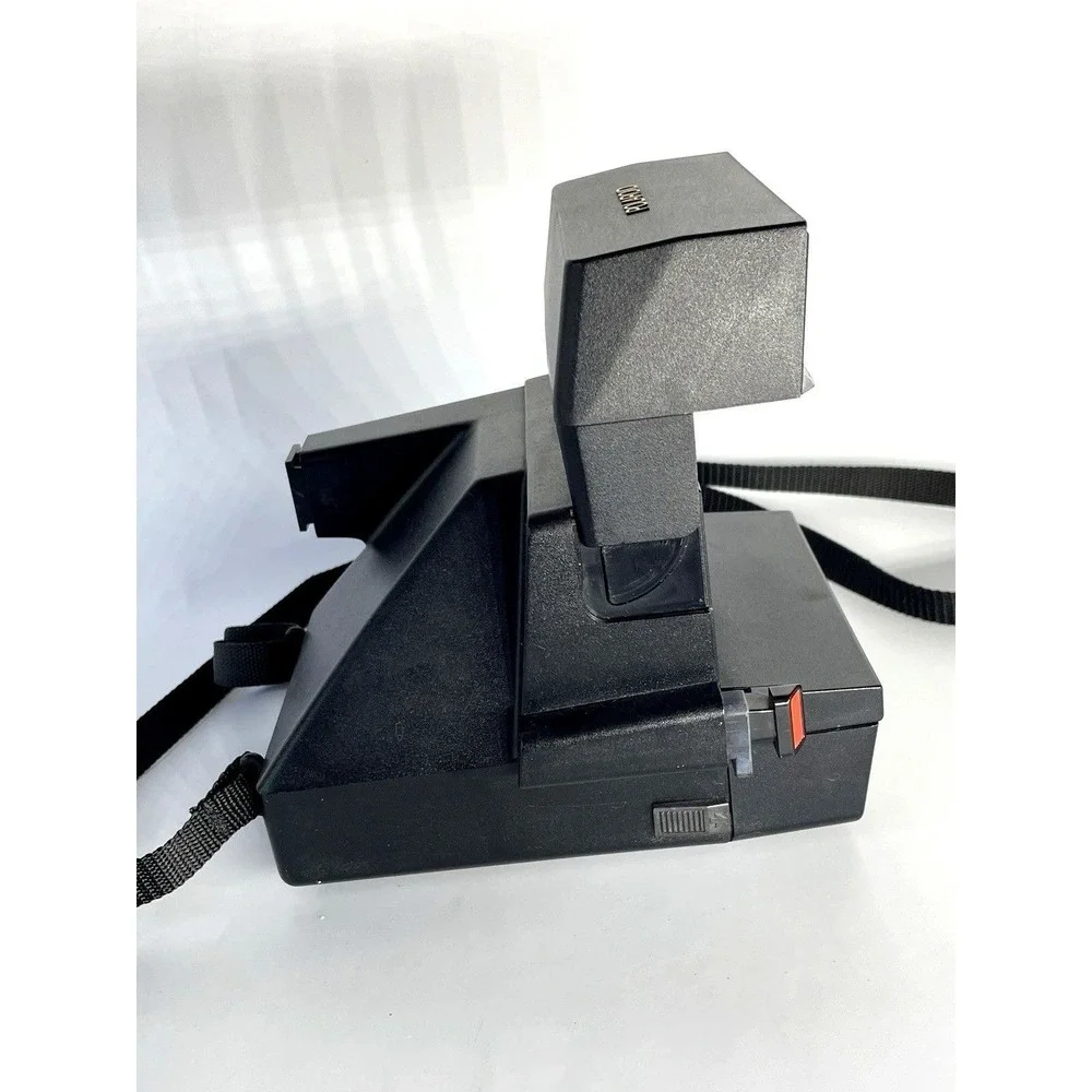 Polaroid 600 Land Camera Sun Autofocus 660 w/ Strap UNTESTED